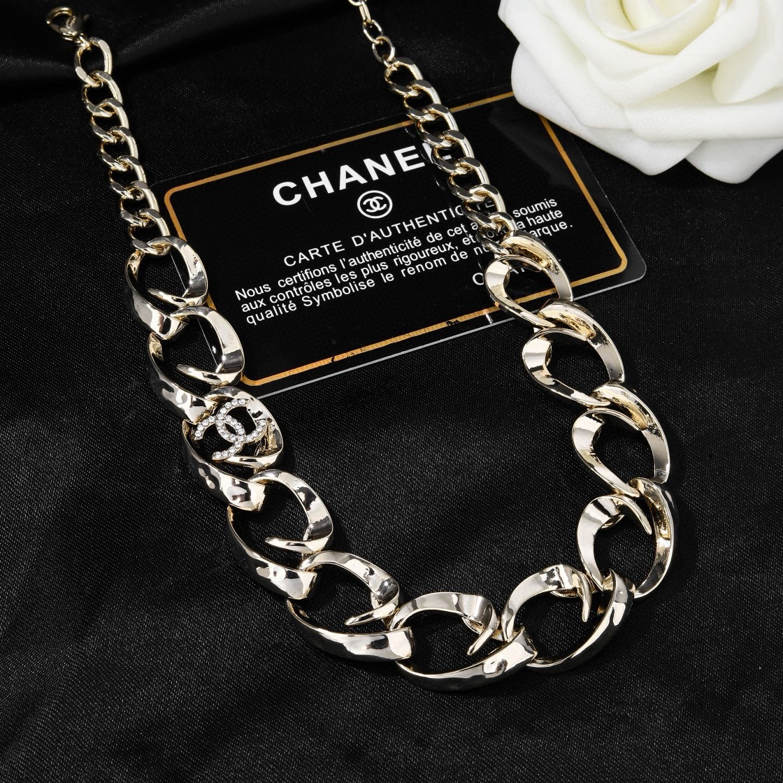 Chanel CC Crystal Chunky Chain Choker necklace light gold metal with clear crystal accents 40cm with 5cm extender