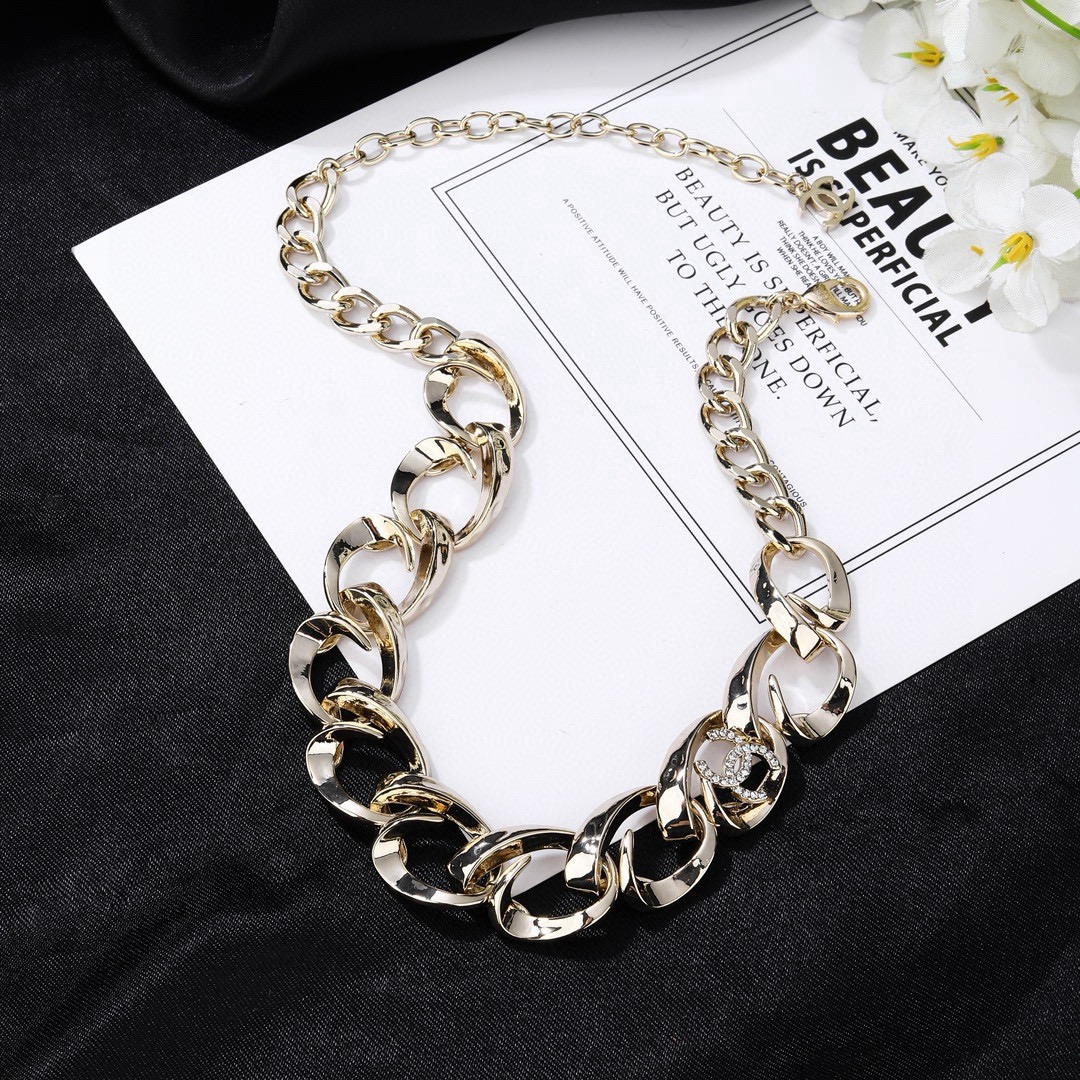 Chanel CC Crystal Chunky Chain Choker necklace light gold metal with clear crystal accents 40cm with 5cm extender