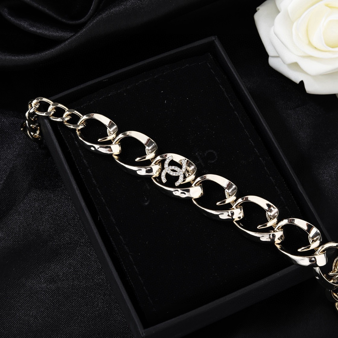 Chanel CC Crystal Chunky Chain Choker necklace light gold metal with clear crystal accents 40cm with 5cm extender