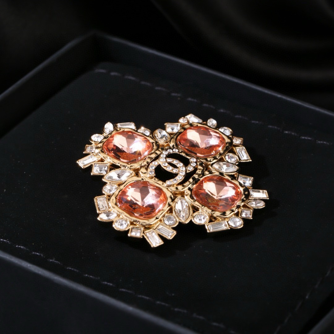 Chanel CC Logo Crystal Brooch brooch gold tone metal with peach cushion crystals and clear faceted crystals 4cm width