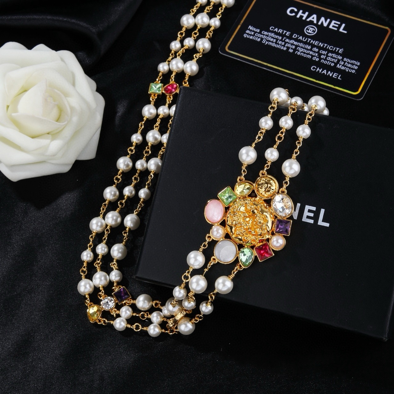 Chanel 2025 26 necklace gold white