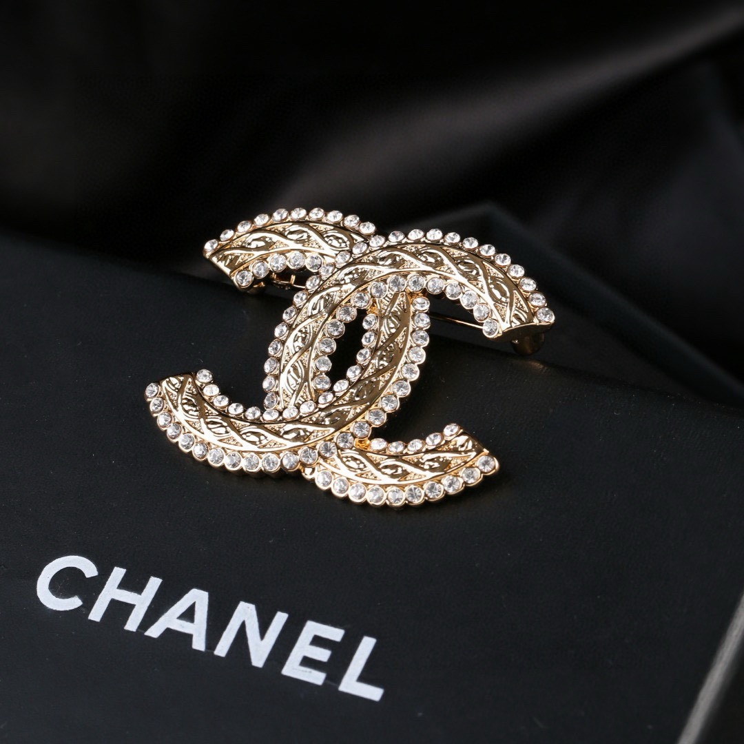 Chanel CC Logo Crystal Embellished Brooch brooch gold-tone metal with clear faceted crystals 3 5cm width