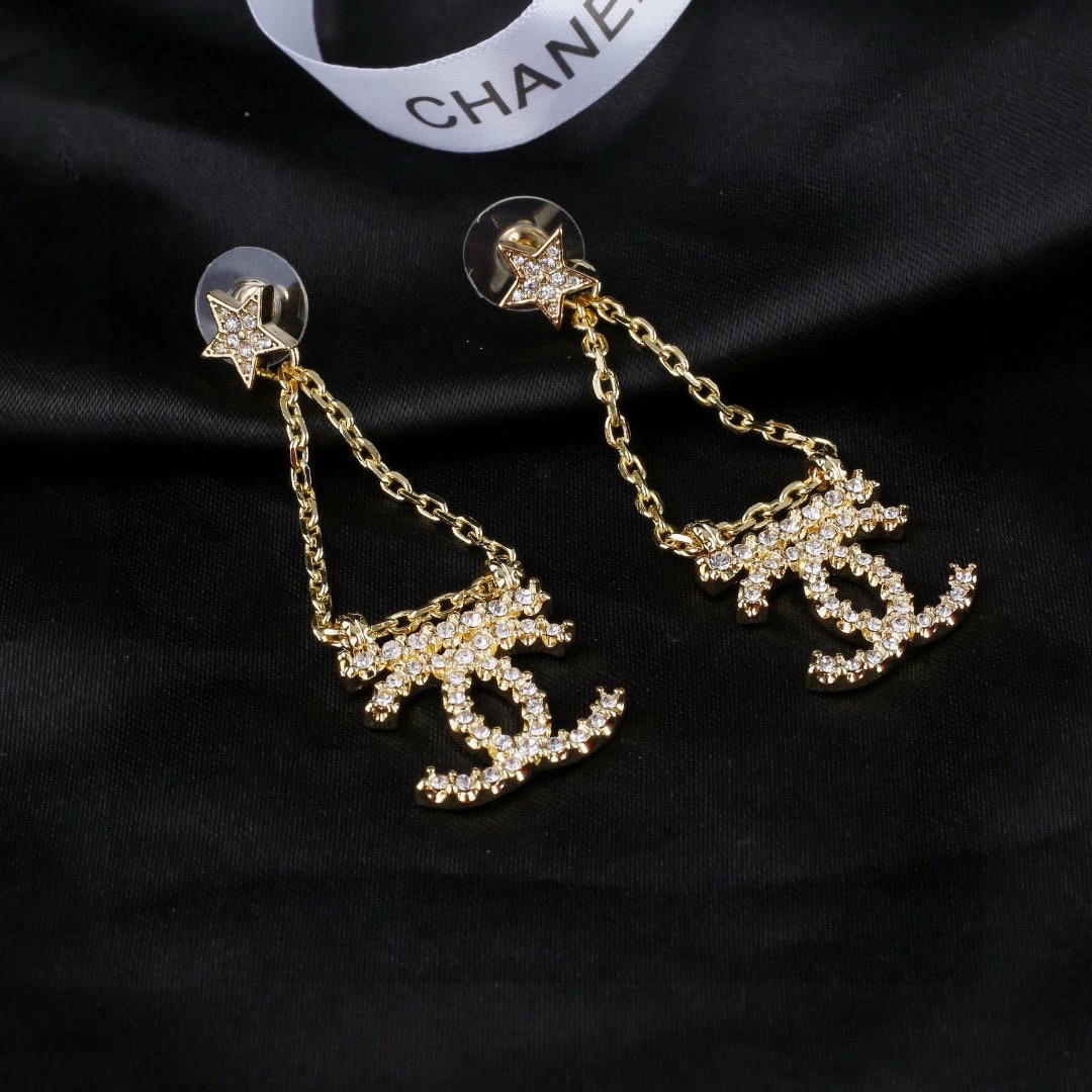 Chanel CC Star Chain Drop Earrings earrings gold-tone metal with clear crystal accents 4 5cm drop length