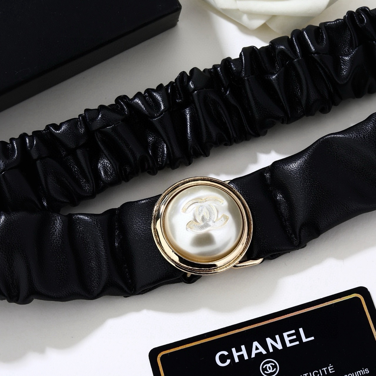Chanel Goose series necklace black faux leather gold-tone metal white faux pearl 38cm