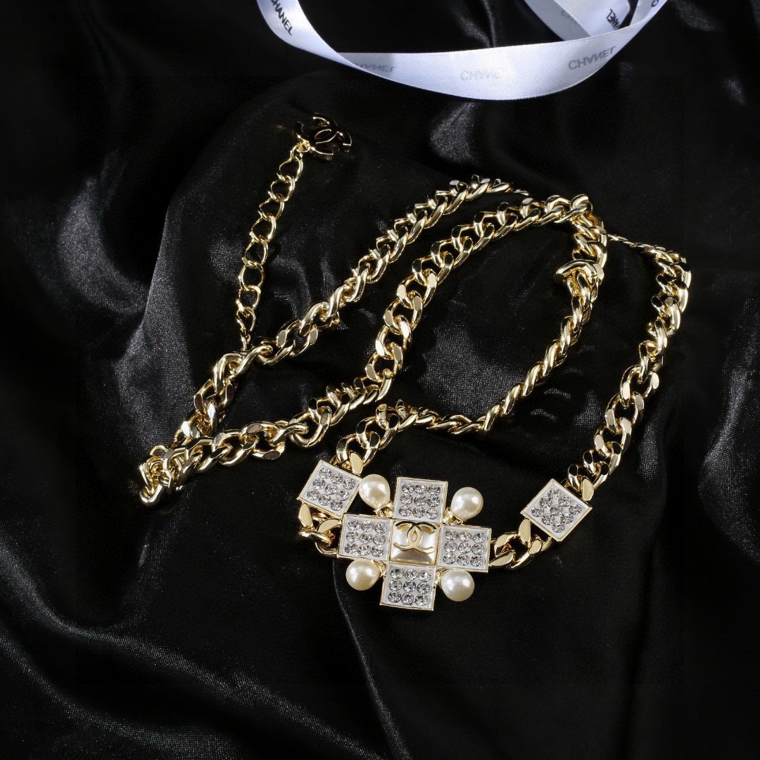 Chanel CC Cross Crystal Pearl Chain necklace Gold-tone metal clear crystal white pearl 80cm