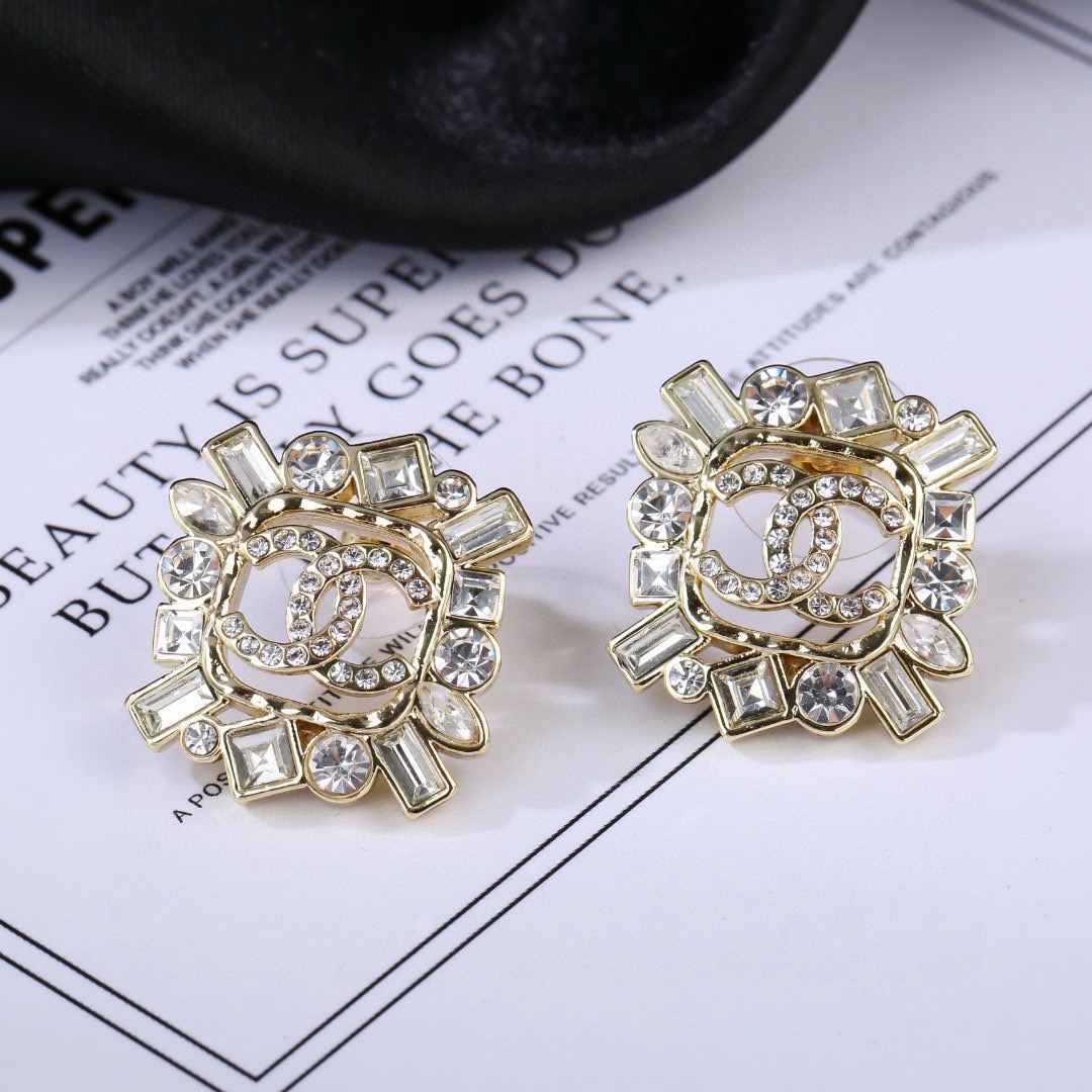 Chanel CC Logo Multi-Cut Crystal Stud Earrings earrings gold-tone metal with clear faceted crystals 1 8cm diameter per earring