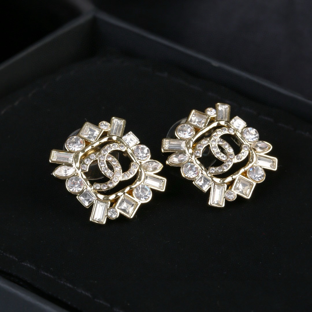 Chanel CC Logo Multi-Cut Crystal Stud Earrings earrings gold-tone metal with clear faceted crystals 1 8cm diameter per earring