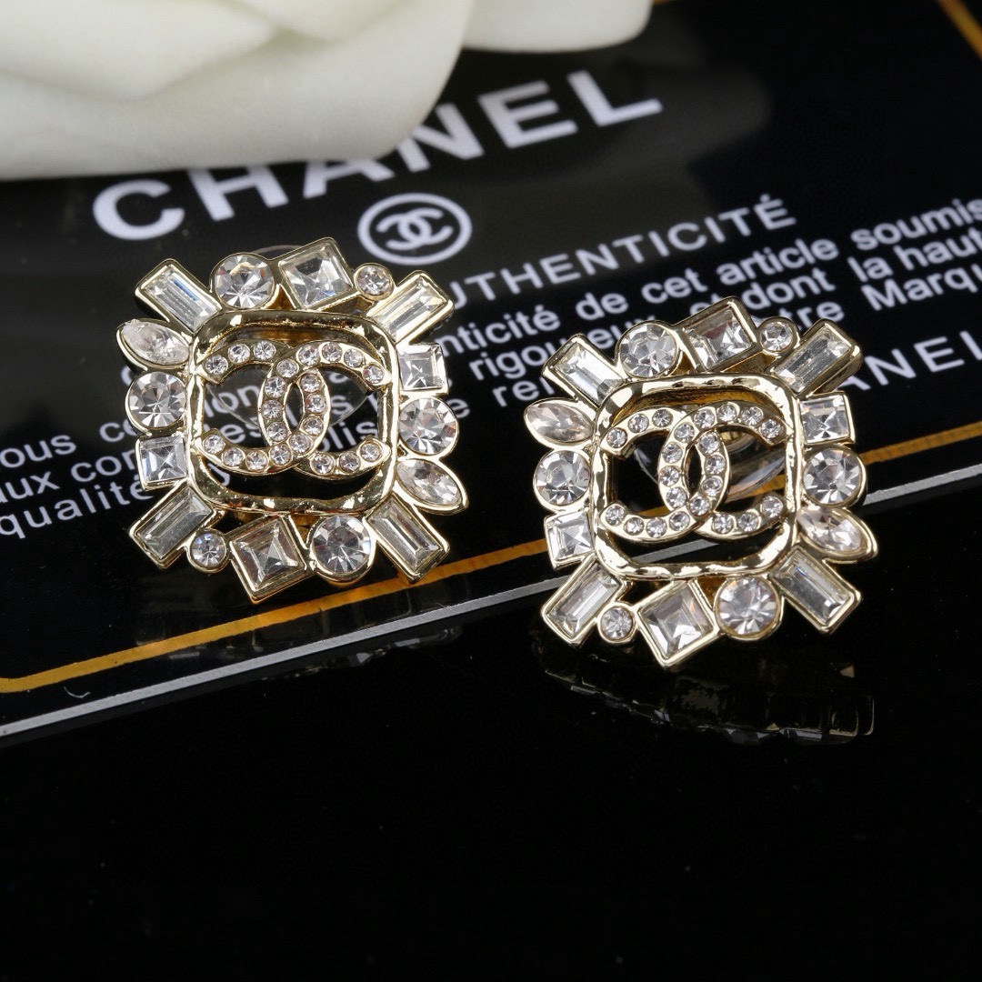 Chanel CC Logo Multi-Cut Crystal Stud Earrings earrings gold-tone metal with clear faceted crystals 1 8cm diameter per earring