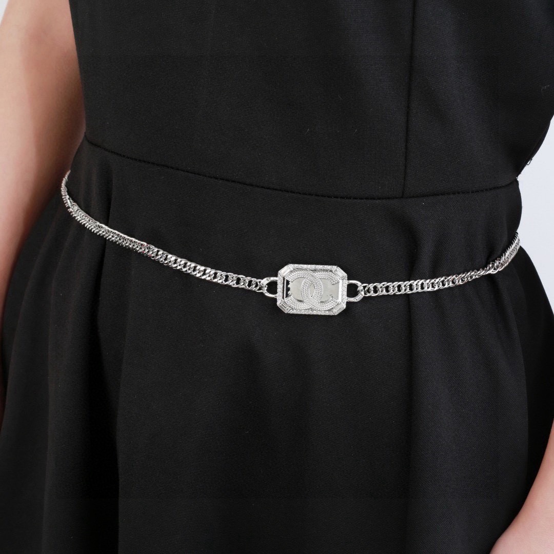 Chanel CC Crystal Embellished Rectangular Chain Belt Necklace necklace Silver-toned metal with clear crystal accents 80cm