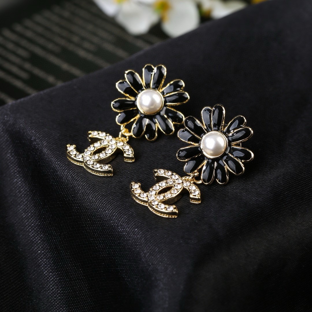 Chanel CC Daisy Drop Earrings earrings Gold-tone metal black enamel white faux pearl clear crystal rhinestones One Size drop length approx 2 5cm