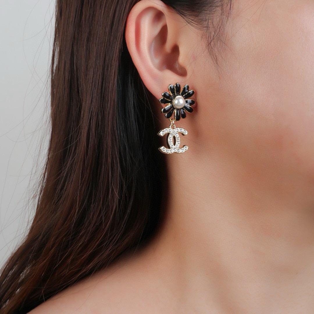 Chanel CC Daisy Drop Earrings earrings Gold-tone metal black enamel white faux pearl clear crystal rhinestones One Size drop length approx 2 5cm