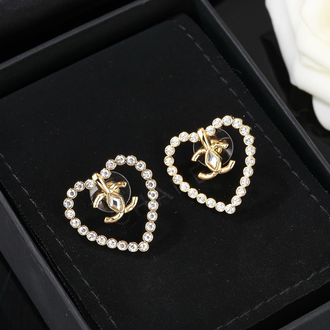 Chanel CC Heart Crystal Stud Earrings earrings gold-tone metal with clear faceted crystals 2 2cm diameter