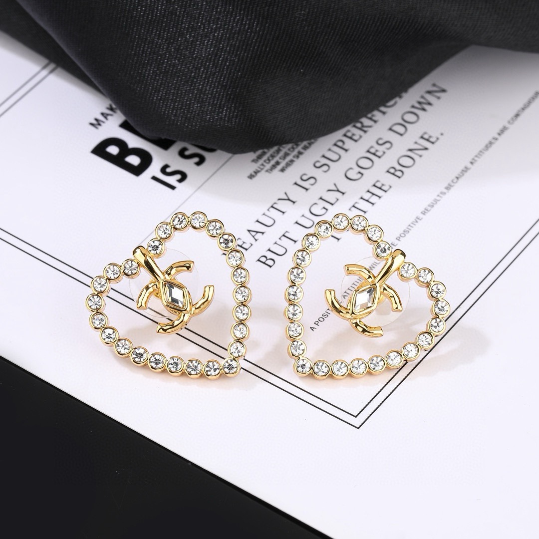 Chanel CC Heart Crystal Stud Earrings earrings gold-tone metal with clear faceted crystals 2 2cm diameter
