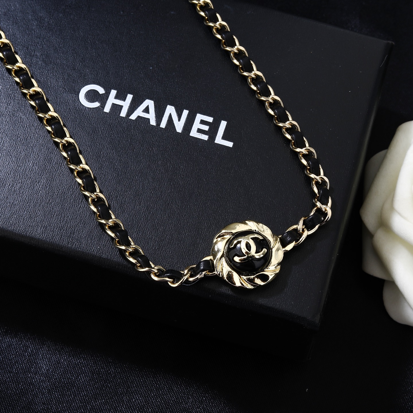 Chanel Goose series necklace gold metal with black leather and black enamel 80cm