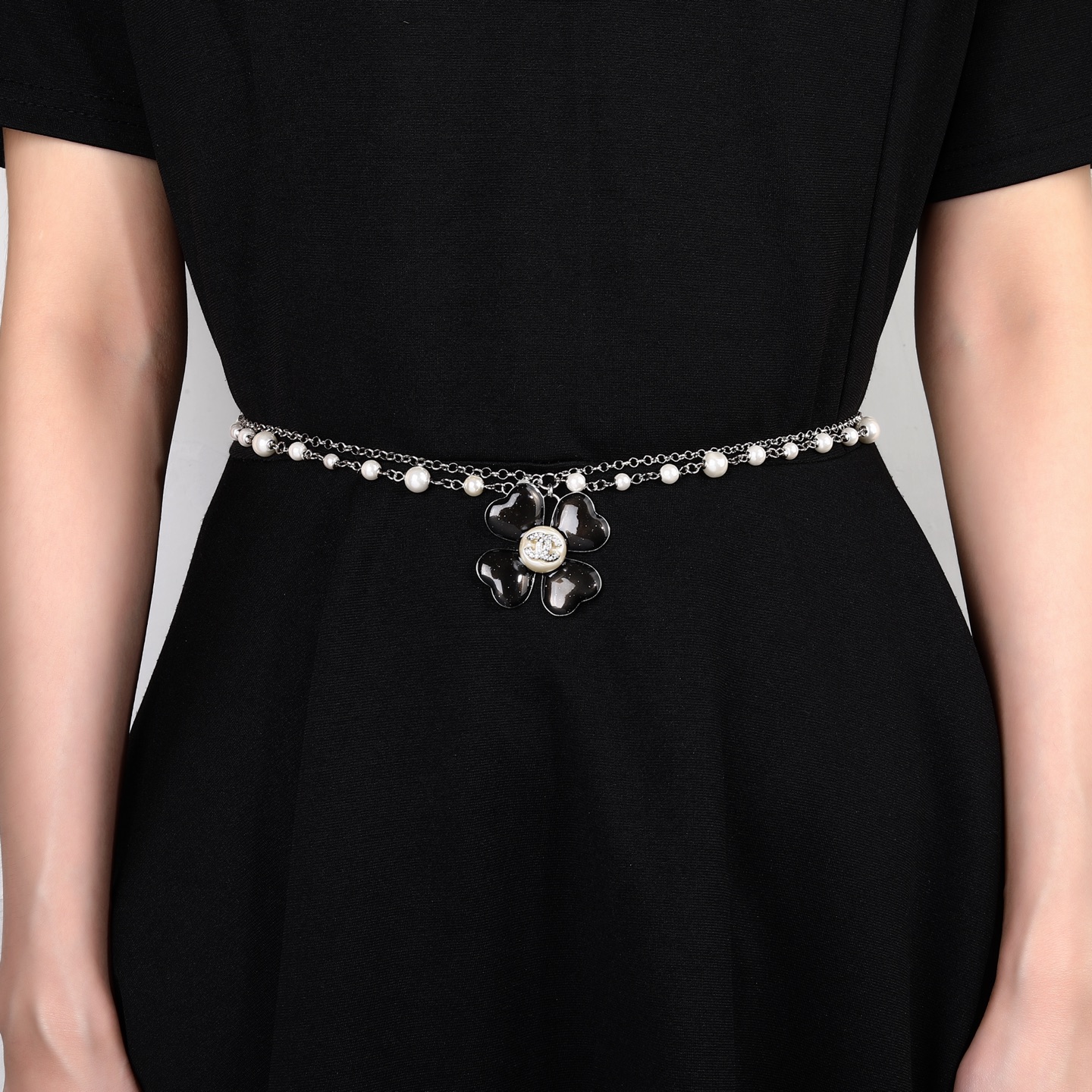 Chanel Goose Clover Pearl Waist Chain necklace Silver-tone metal white faux pearl black glitter resin clear crystal 80cm with 10cm extension