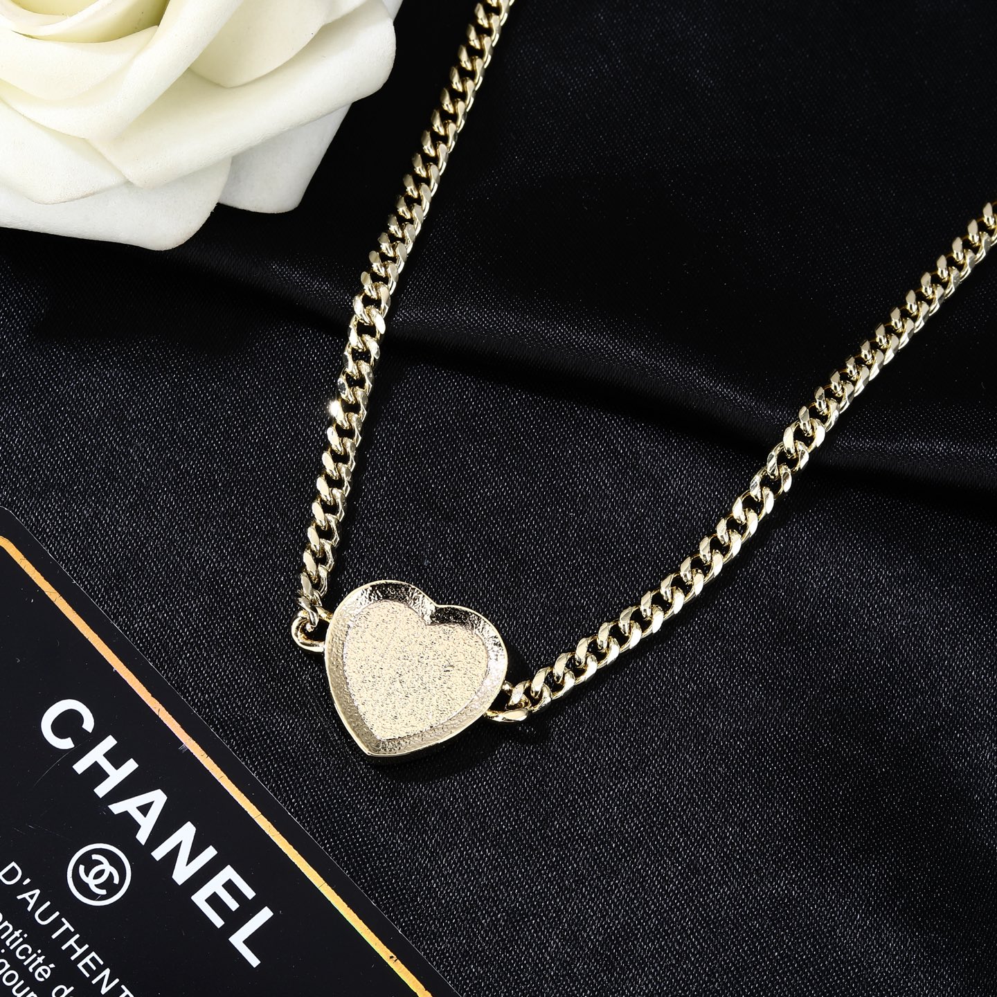 Chanel Goose Heart CC Choker necklace light gold metal black enamel clear crystal rhinestones 40cm with 5cm extender