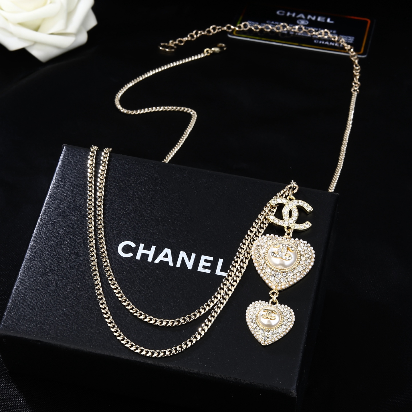 Chanel Goose Double Heart CC Charm Waist Chain necklace Gold-tone metal clear crystal cream faux pearl 80cm