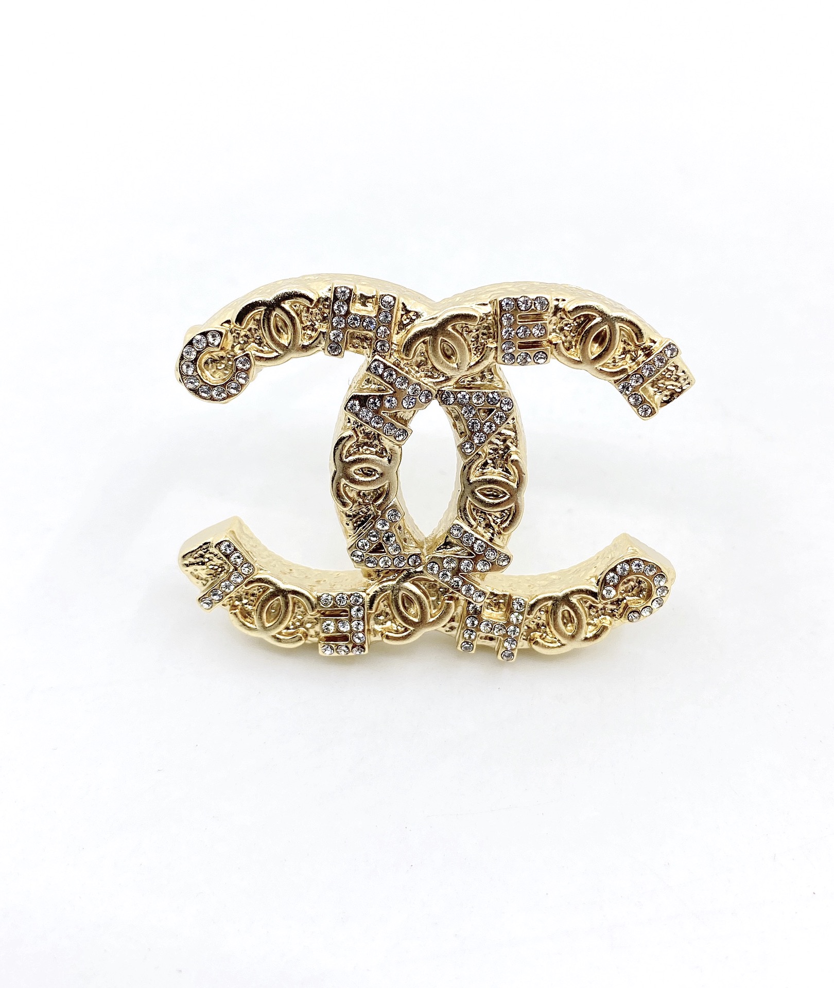 Chanel CC Logo Crystal Letter Brooch brooch gold tone metal with clear crystal rhinestones 4 5cm width