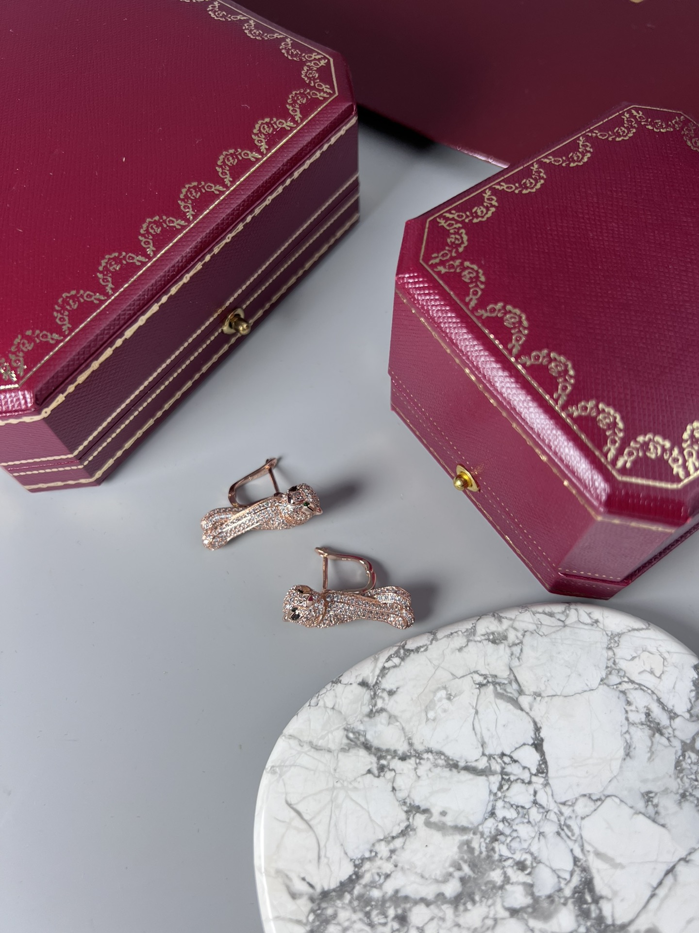 Cartier Panthere de Cartier earrings yellow gold pave diamonds black onyx 2 5cm length
