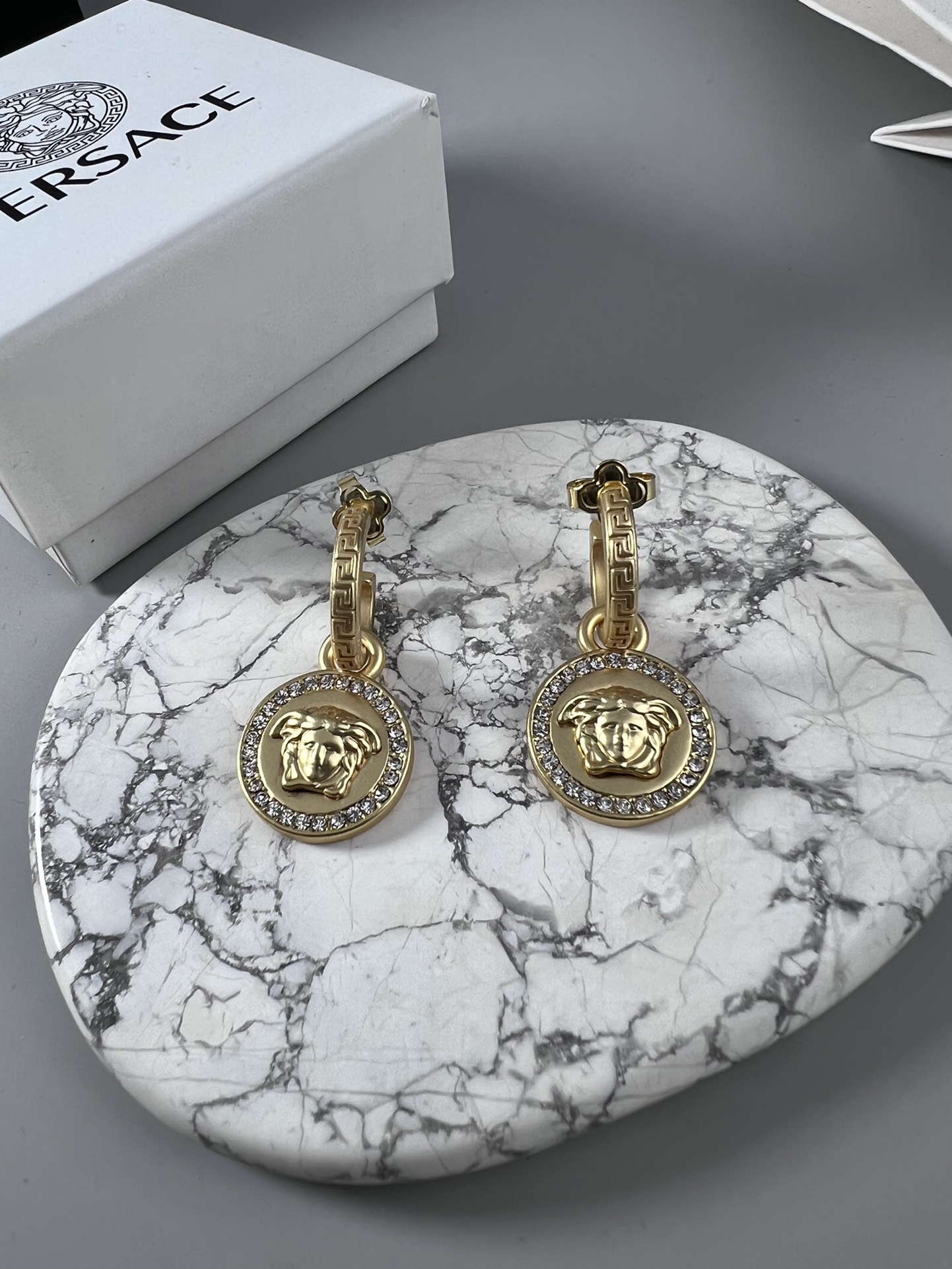Luxury necklace