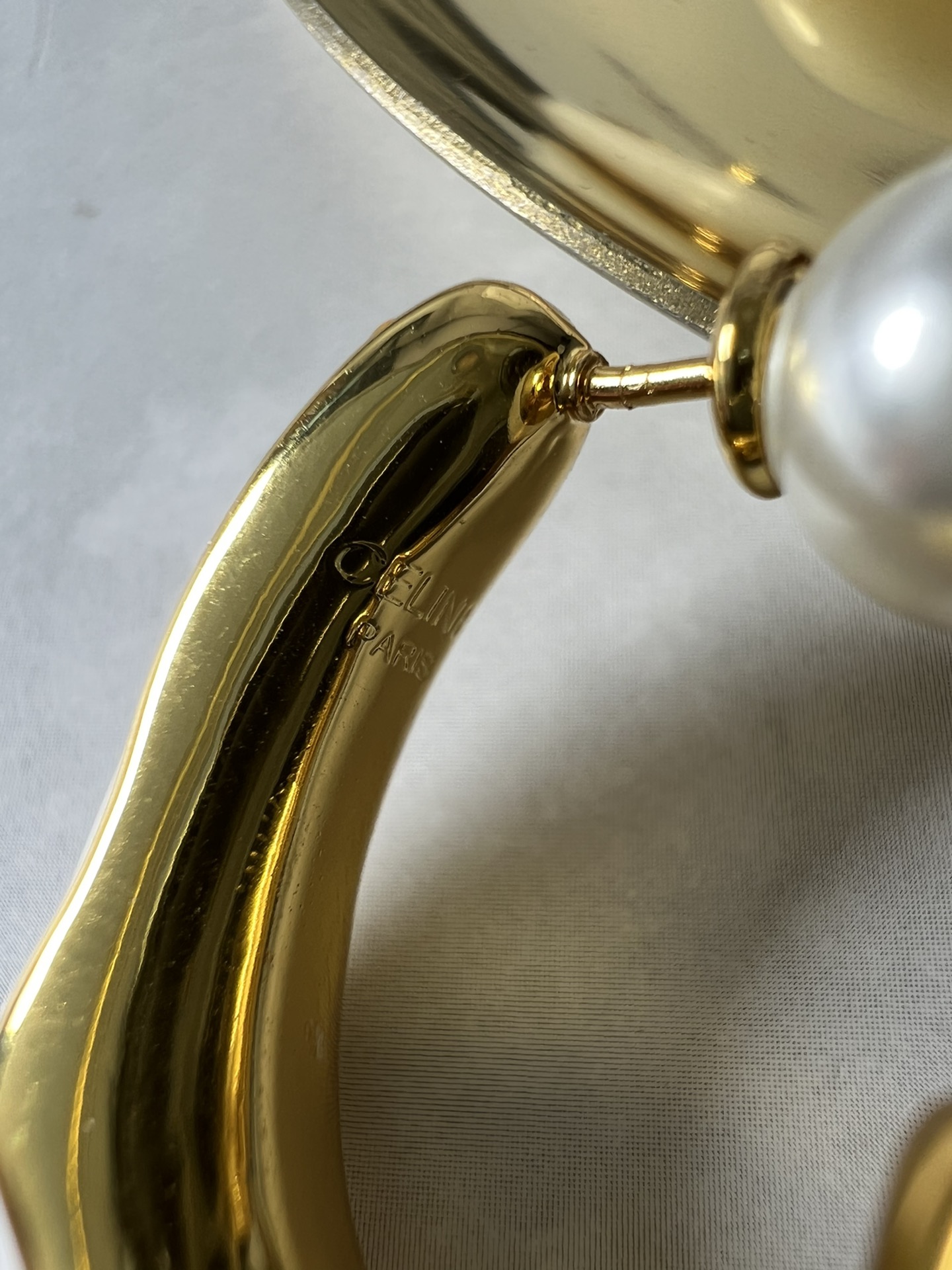 Celine YHED050 earrings gold-tone metal white resin white pearl 3 5cm drop length