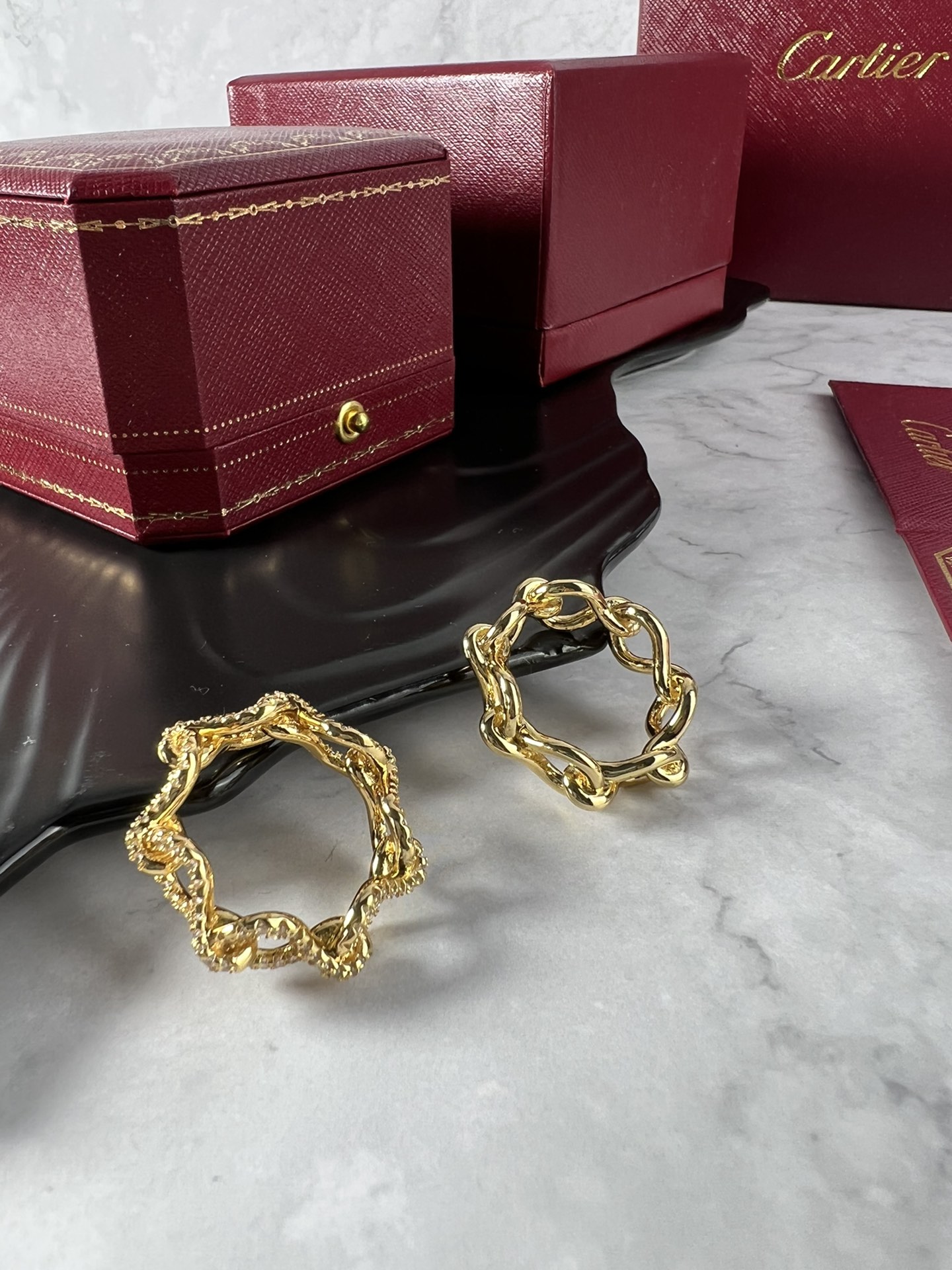 Cartier Chain Link Diamond Ring ring Yellow gold with clear diamond accents 54