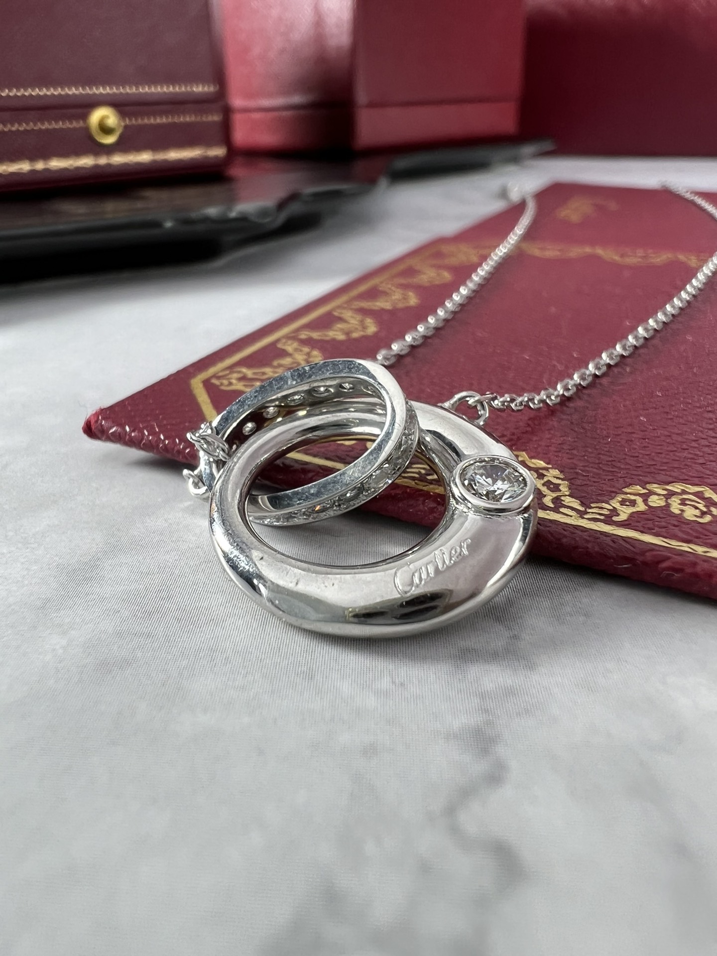 Cartier Panthere necklace 18k white gold with clear diamonds 42cm