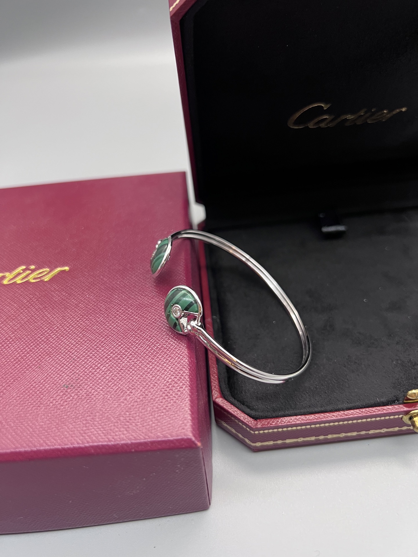 Cartier Amulette de Cartier bracelet White gold green malachite diamond 17