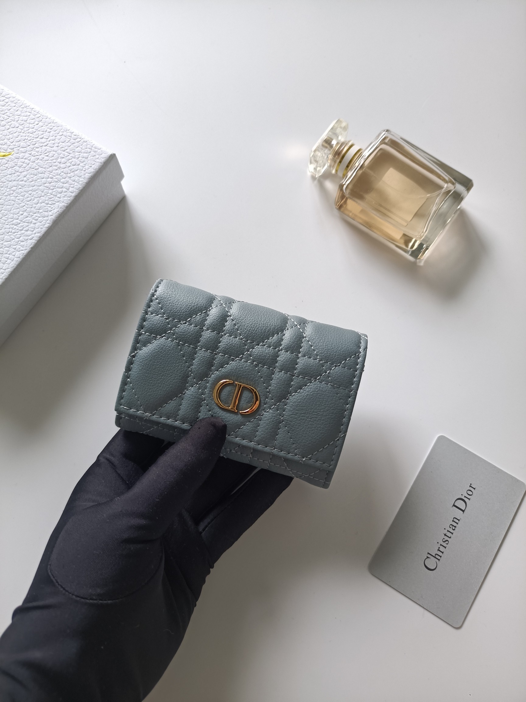 Dior Dior Caro card holder cloud blue grained calfskin gold-tone metal hardware 11x7 5x2 5cm