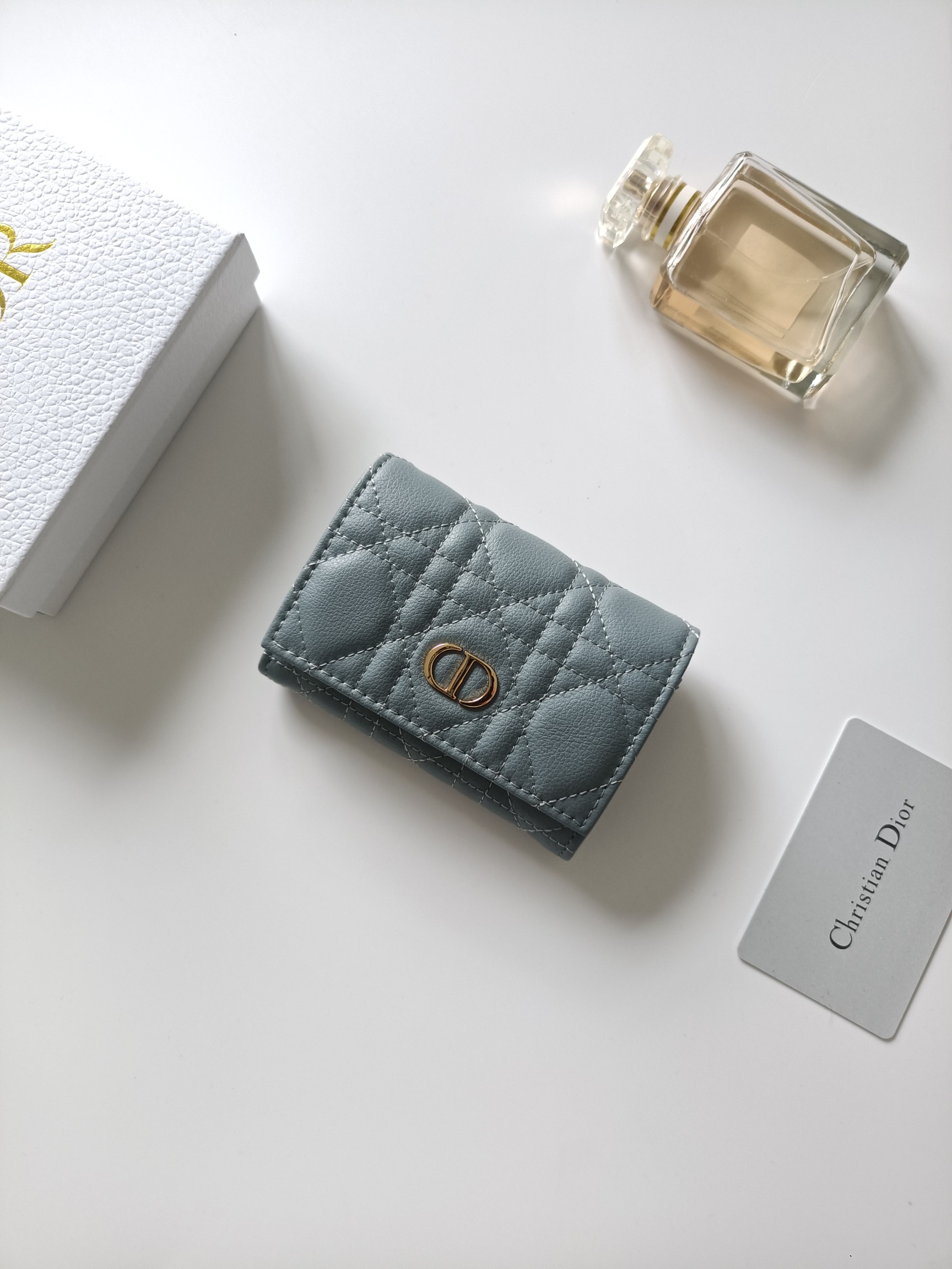 Dior Dior Caro card holder cloud blue grained calfskin gold-tone metal hardware 11x7 5x2 5cm