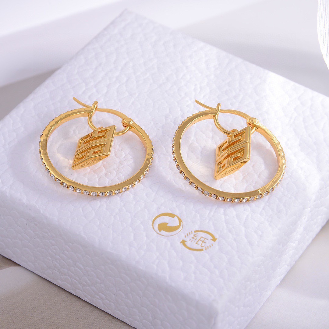 Luxury necklace
