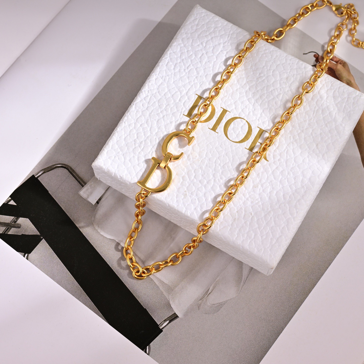 Miu Miu Logo Square Pendant bracelet gold-tone metal 16cm with 3cm extender
