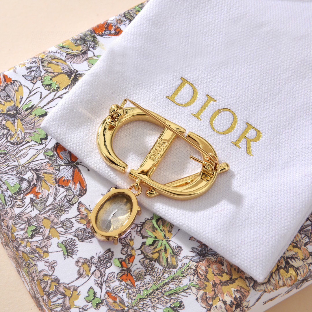 Dior CD Logo Pink Crystal Brooch brooch gold-tone metal light pink faceted crystal 3 5cm width