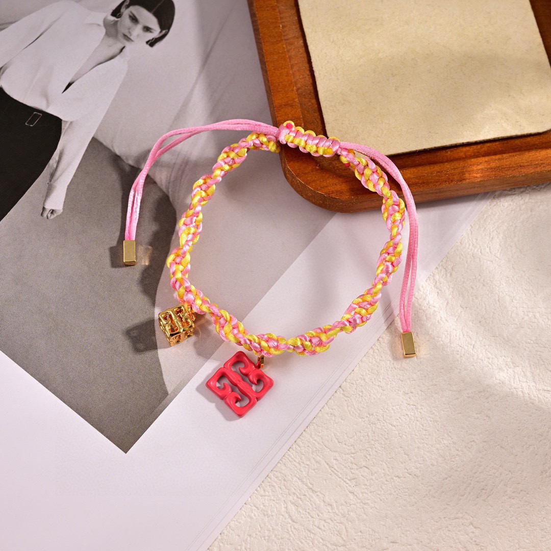 Luxury necklace