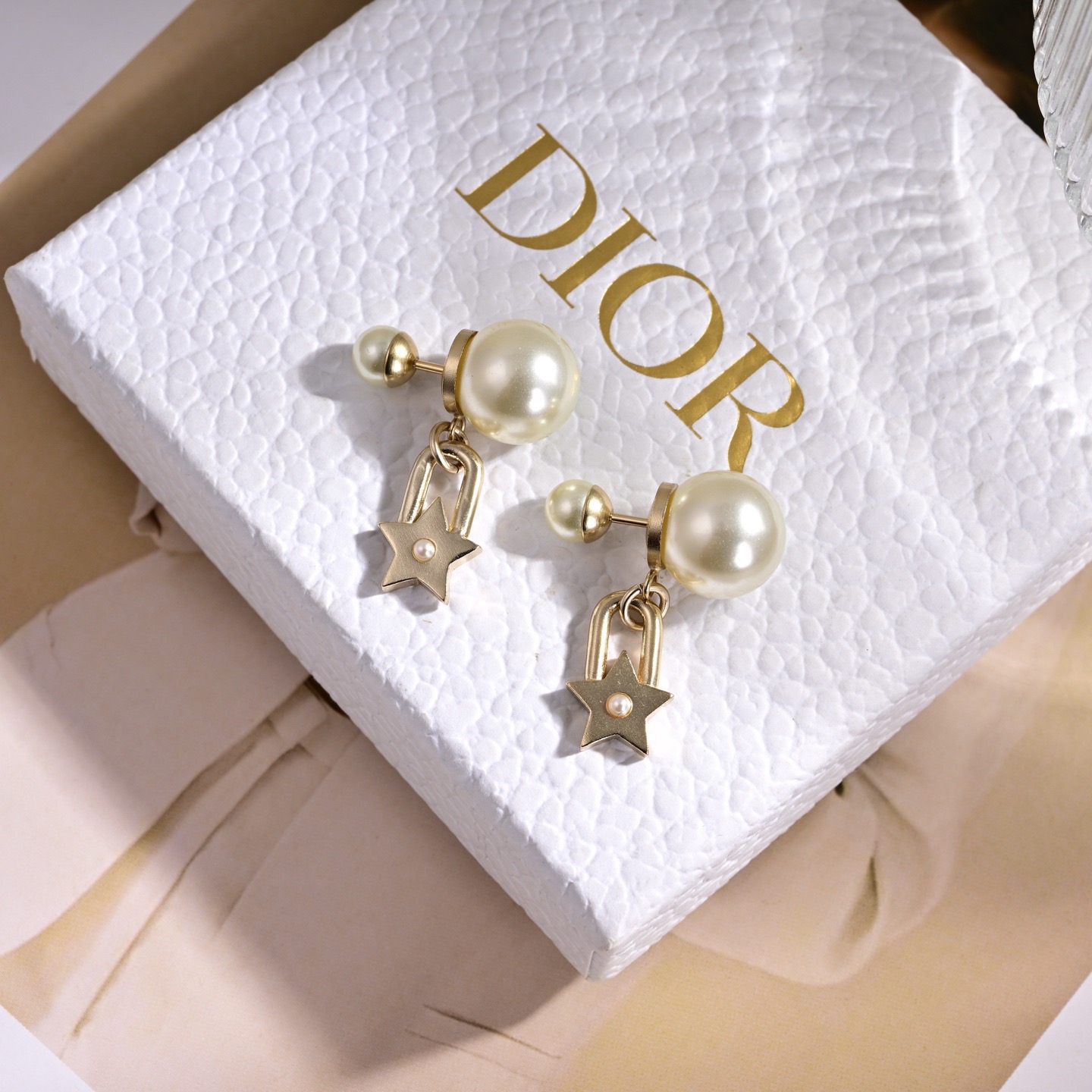 Dior Tribales earrings Gold-tone metal with white resin pearl accents One Size