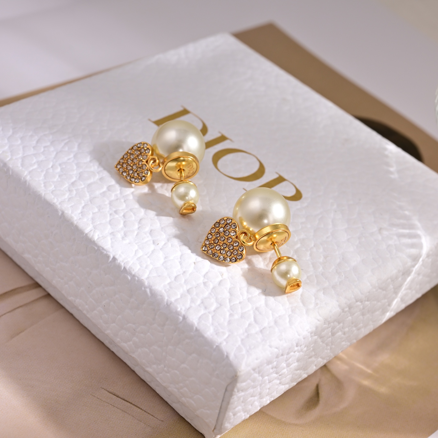 Dior Tribales earrings Gold-tone metal with cream white resin pearls and clear crystal pave heart charms One Size
