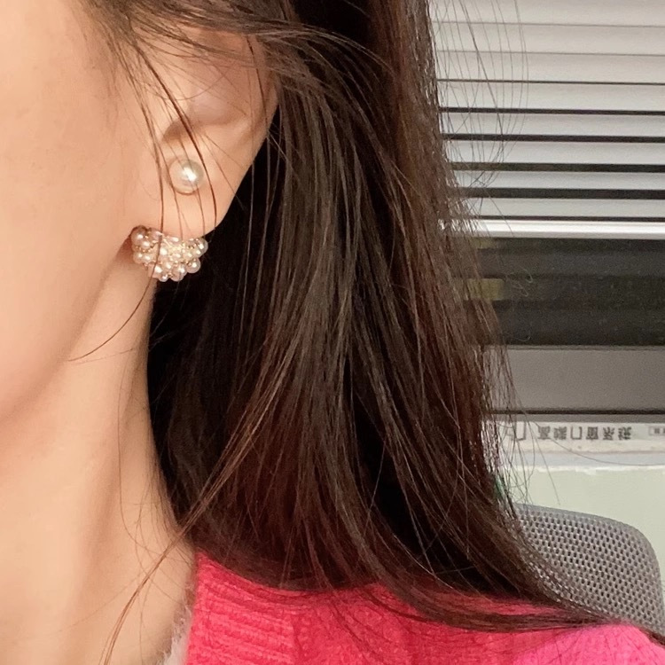 Dior Tribales Pearl Cluster Earrings 2025 New earrings gold-tone metal with white pearls 1 2cm diameter front pearl cluster 0 6cm diameter back pearl stud