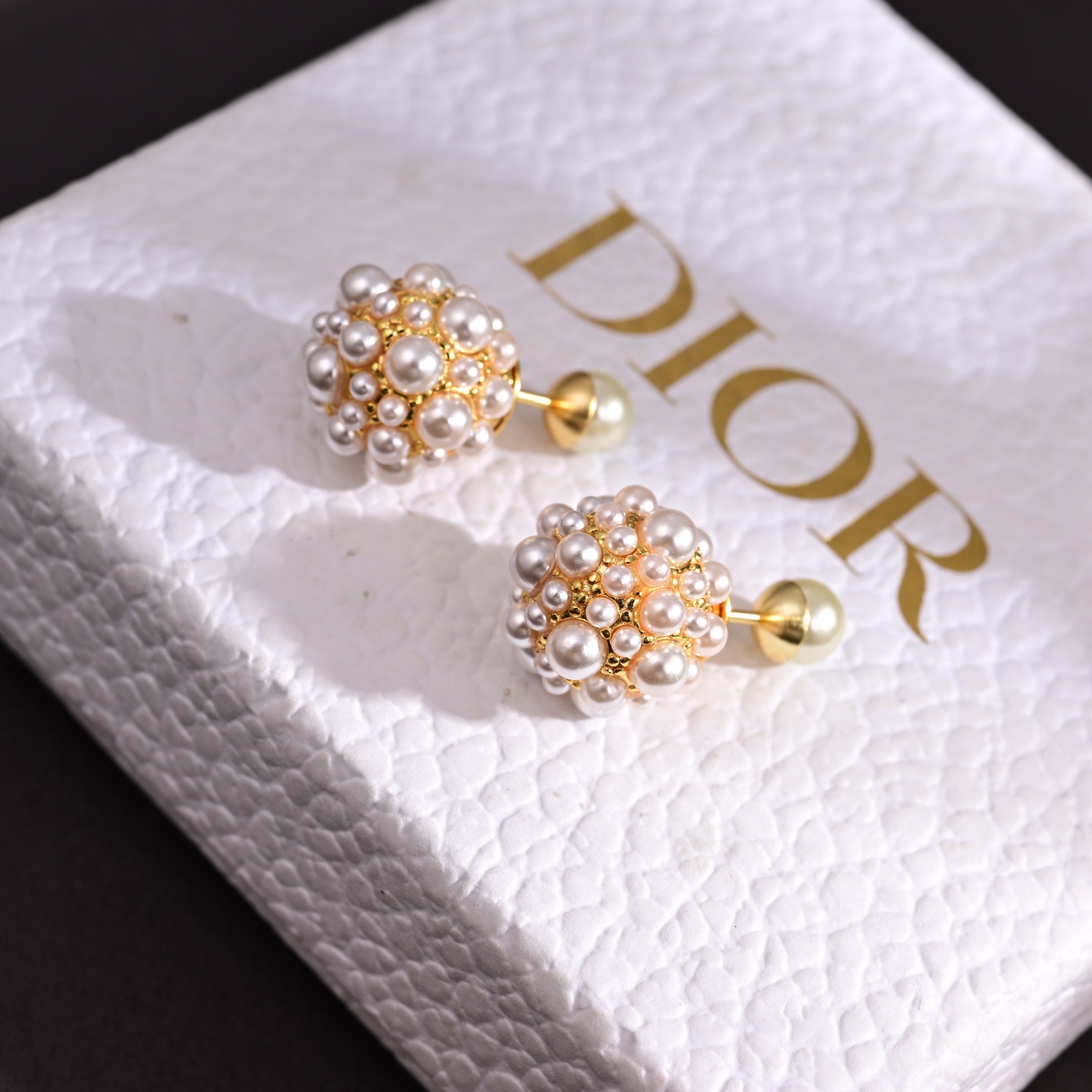 Dior Tribales Pearl Cluster Earrings 2025 New earrings gold-tone metal with white pearls 1 2cm diameter front pearl cluster 0 6cm diameter back pearl stud