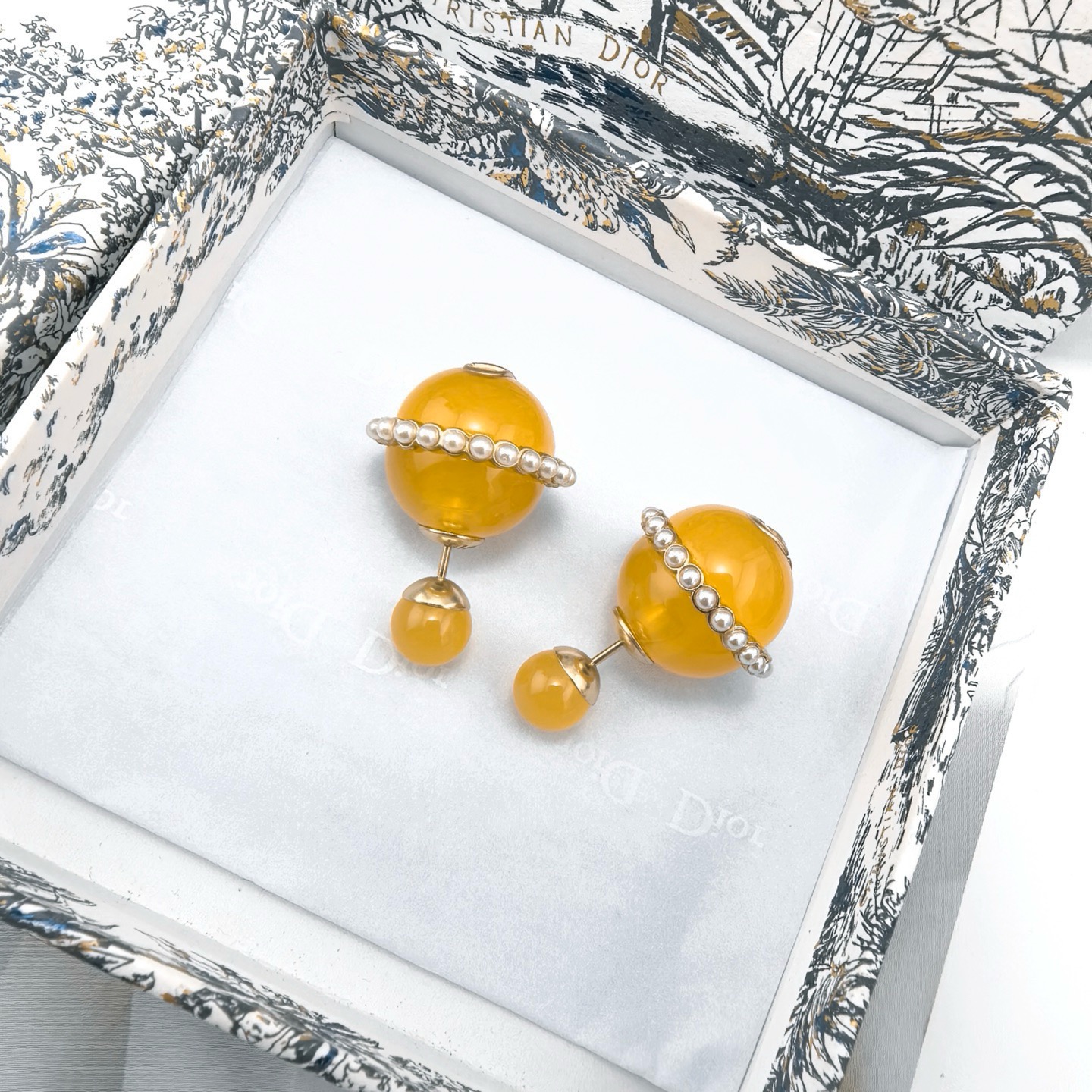Dior Tribales earrings gold-tone metal yellow resin white faux pearl 2cm front bead diameter
