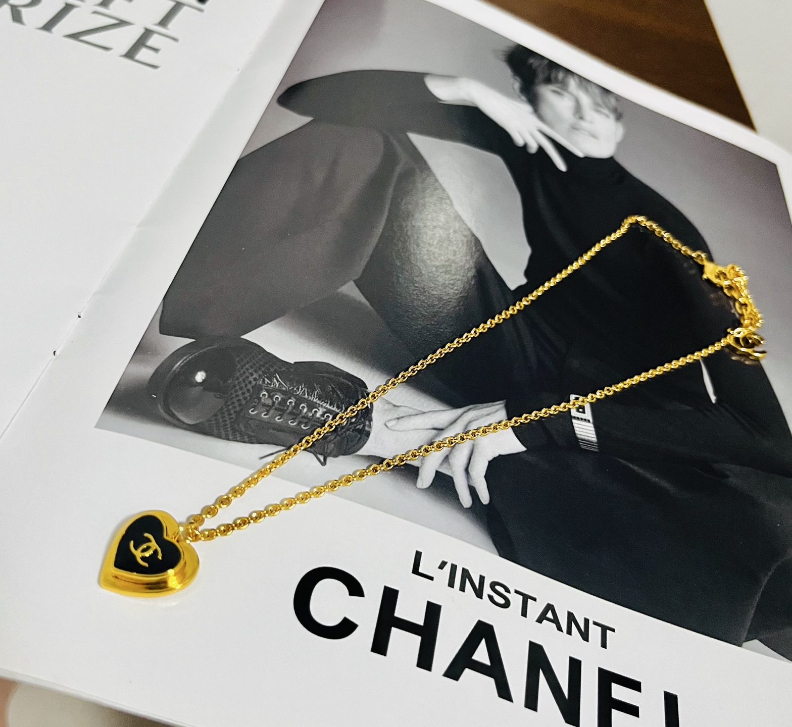 Chanel CC Heart Pendant necklace gold-tone metal with black enamel 42cm with 5cm extender