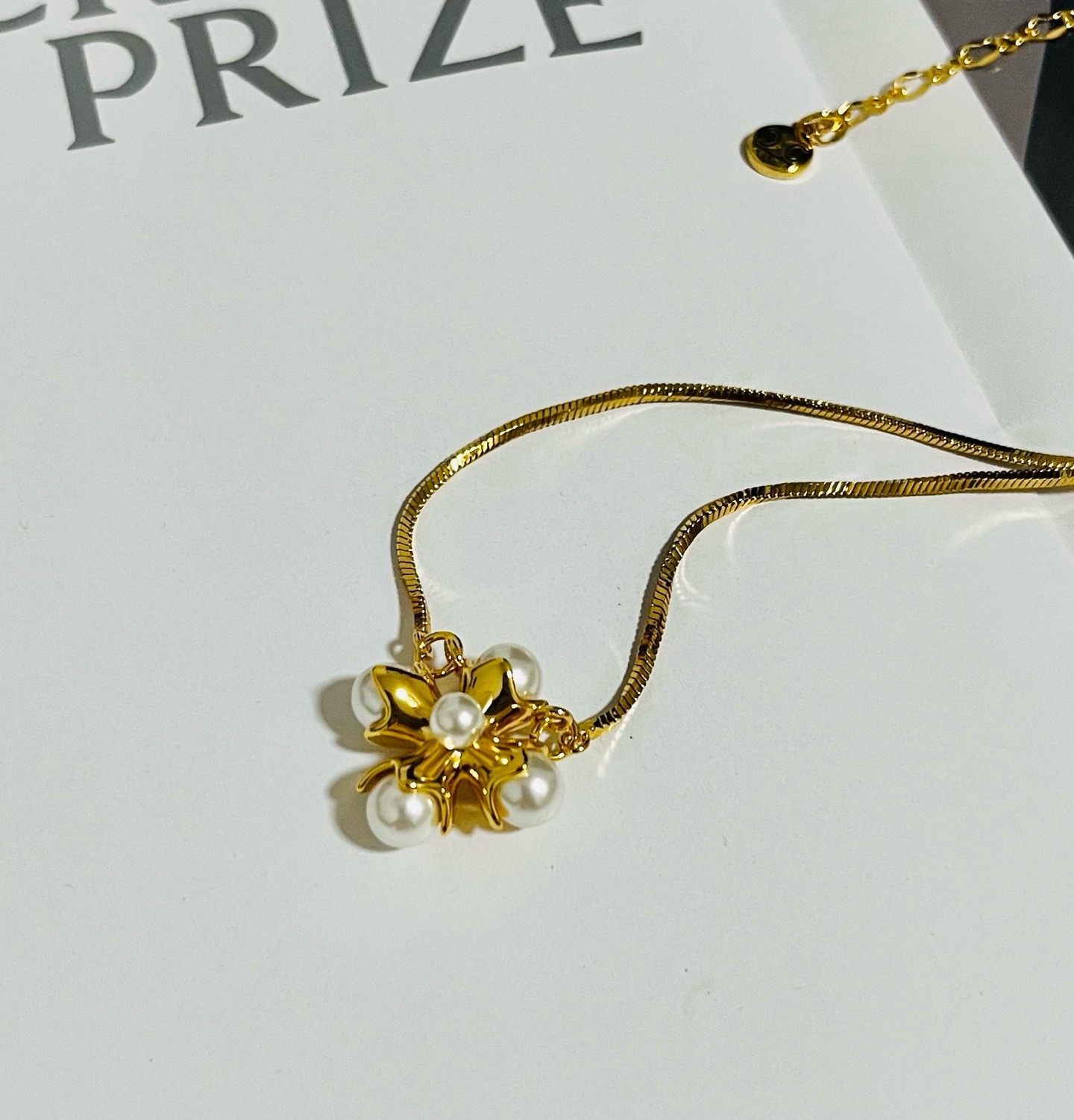 Celine PRECIOUS Pearl Flower Pendant necklace 18k gold tone metal white pearl 40cm with 5cm extender chain