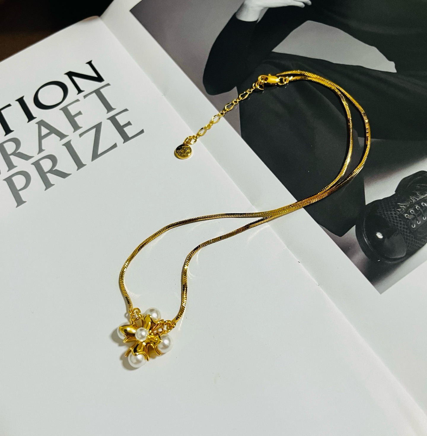 Celine PRECIOUS Pearl Flower Pendant necklace 18k gold tone metal white pearl 40cm with 5cm extender chain