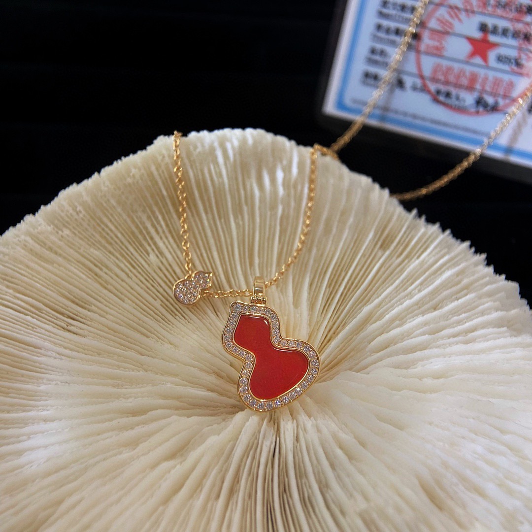 Qeelin WULU necklace 18K rose gold 18K yellow gold red carnelian clear diamond 42cm