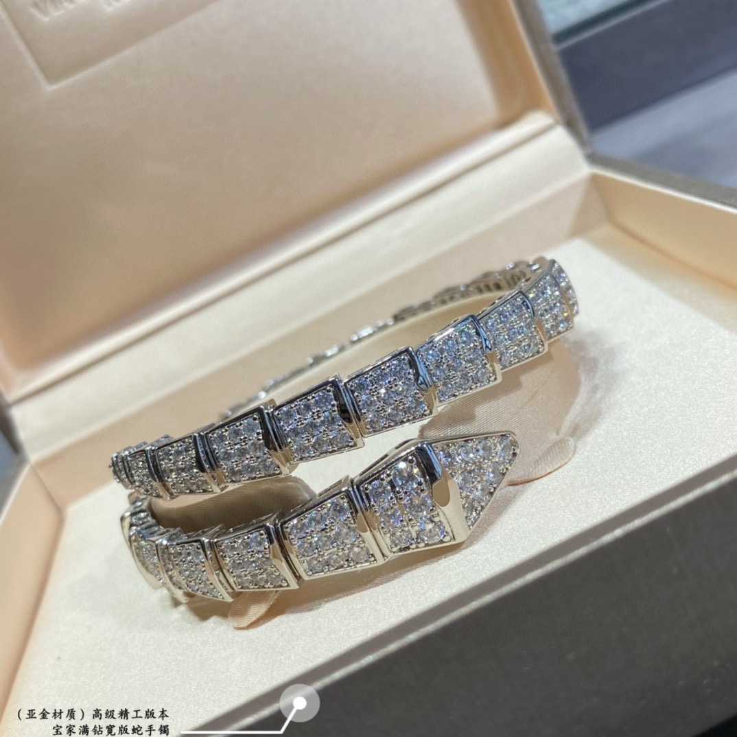 Bvlgari Serpenti Viper bracelet 18k rose gold with full pave diamonds 18k white gold with full pave diamonds 17cm