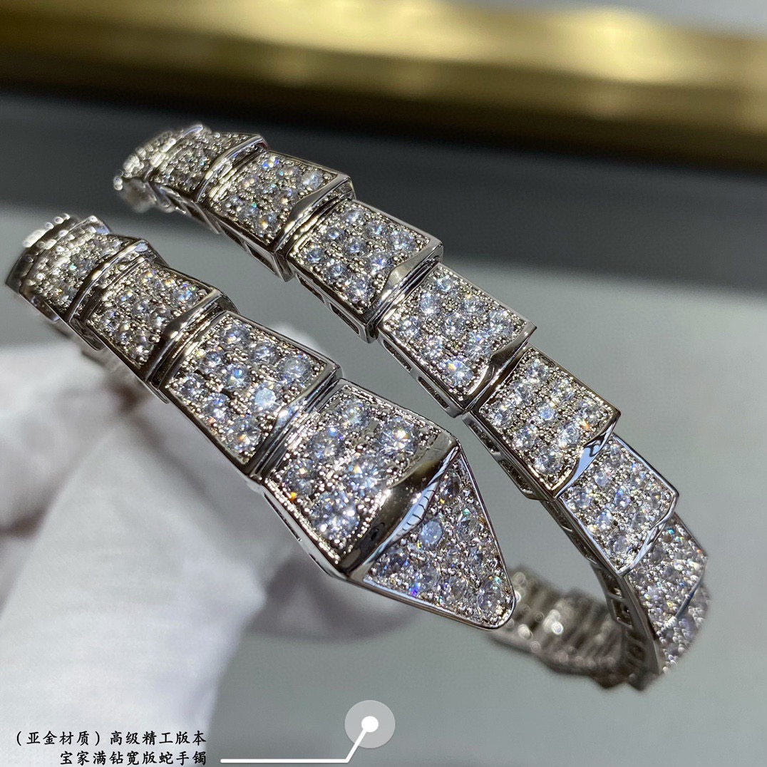 Bvlgari Serpenti Viper bracelet 18k rose gold with full pave diamonds 18k white gold with full pave diamonds 17cm