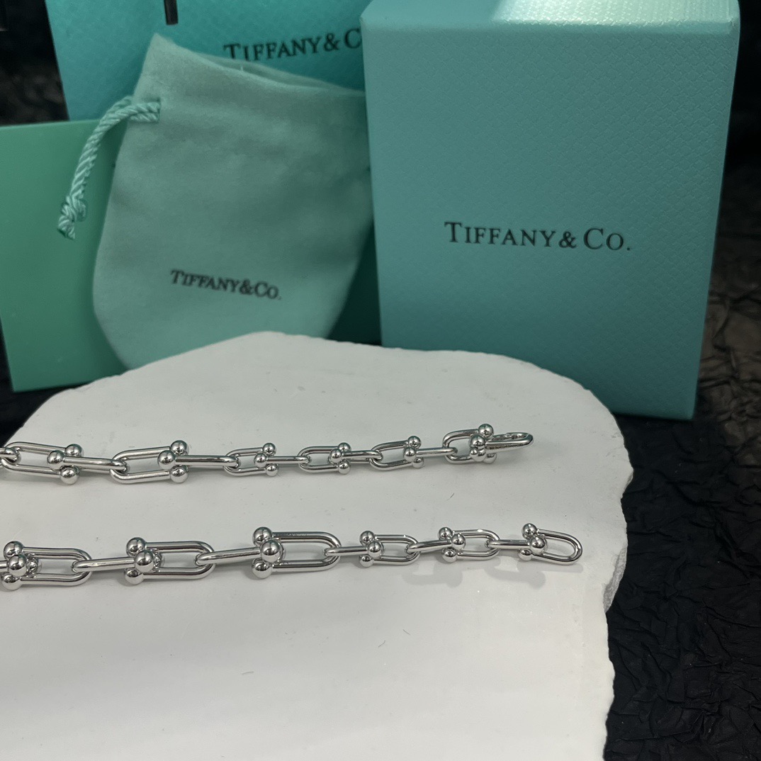 Tiffany Co HardWear necklace silver-toned metal with clear pave diamond accents 18 inches