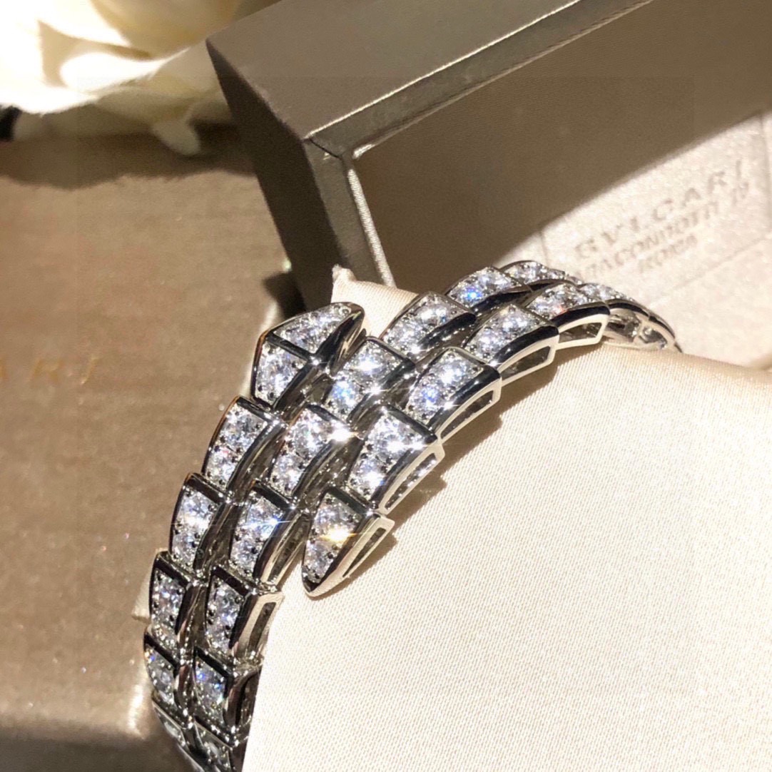 Bvlgari Serpenti Viper bracelet 18k white gold with pave diamonds 18k rose gold with pave diamonds 17cm
