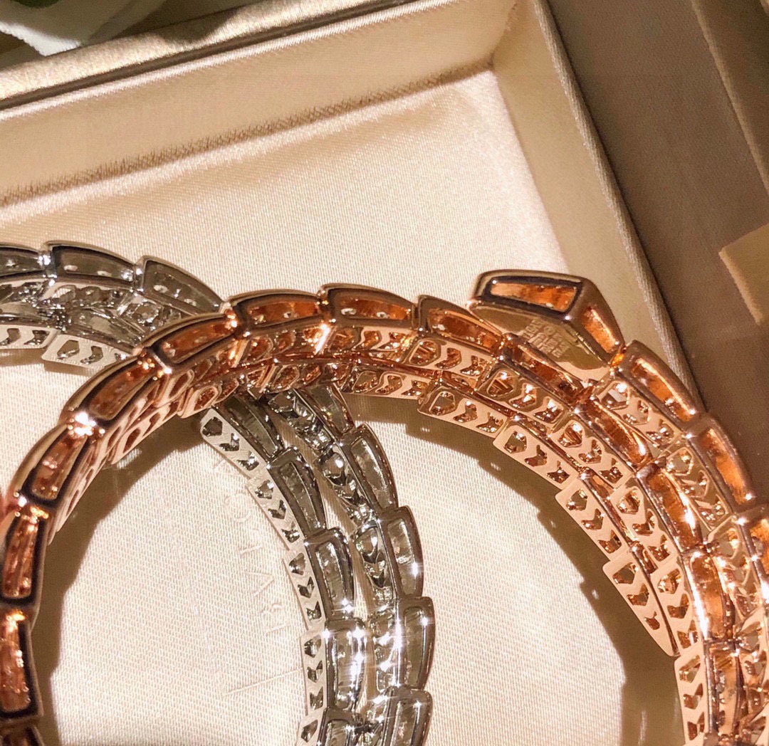 Bvlgari Serpenti Viper bracelet 18k white gold with pave diamonds 18k rose gold with pave diamonds 17cm