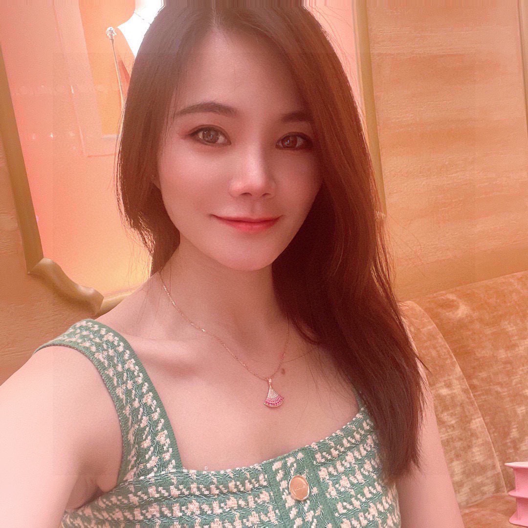 Collier Bvlgari Divas Dream Or rose avec diamants blancs et saphirs roses dégradés 42cm