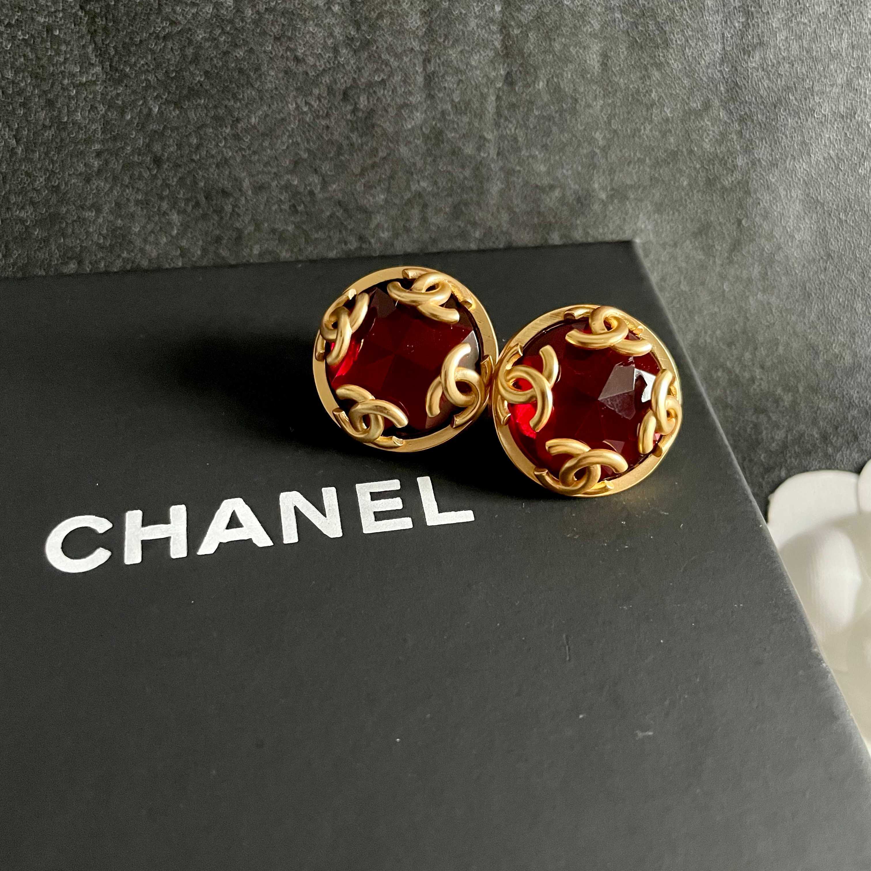 Chanel CC Logo Faceted Stone Stud Earrings earrings Gold-tone metal with deep red faceted resin stone 2cm diameter